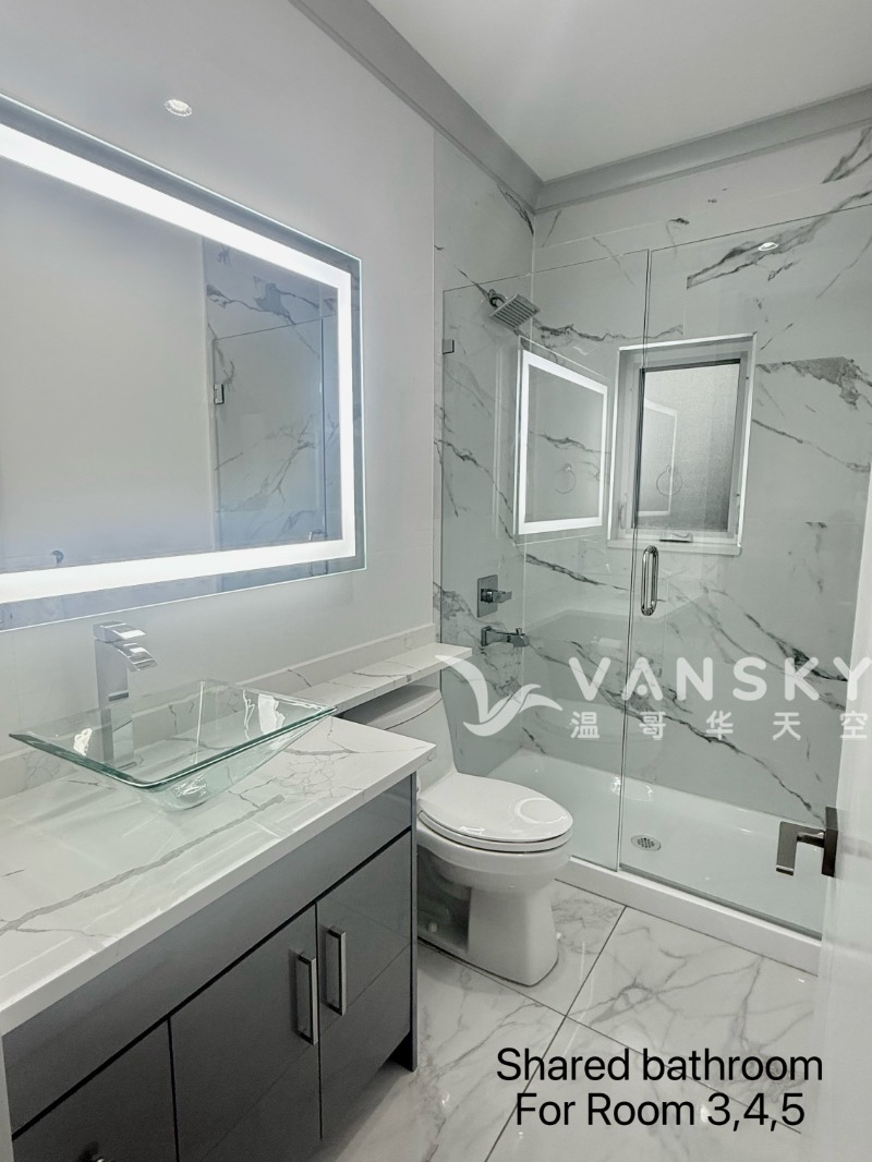 260121124623_Room345 bathroom.jpg